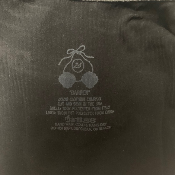 Jolyn one piece - Picture 3 of 3